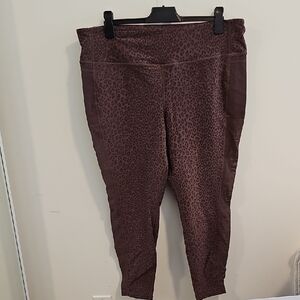 Elegant Leopard Print Leggings